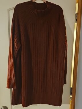 Ava & Viv Rust Ribbed Turtleneck Sweater